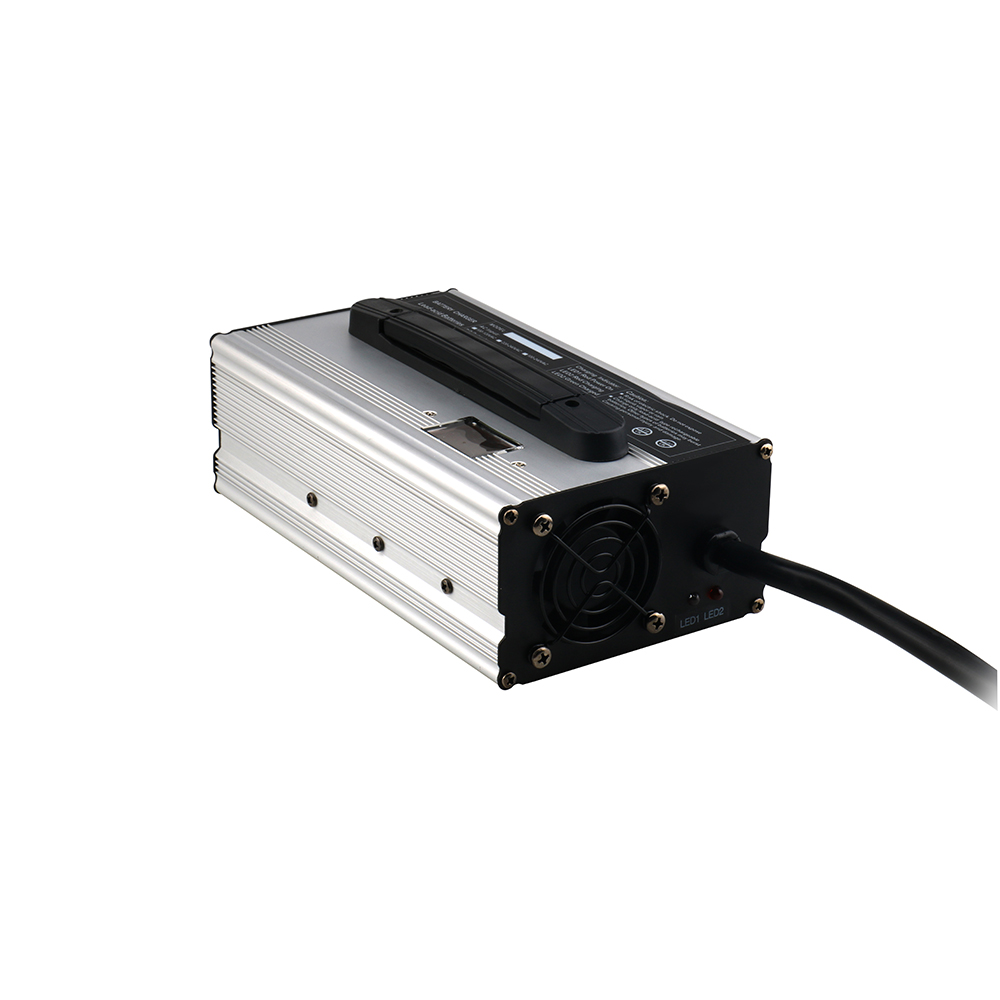 Cargador Rápido DL900 LiFePO4  - Ev Charger reseña y precio